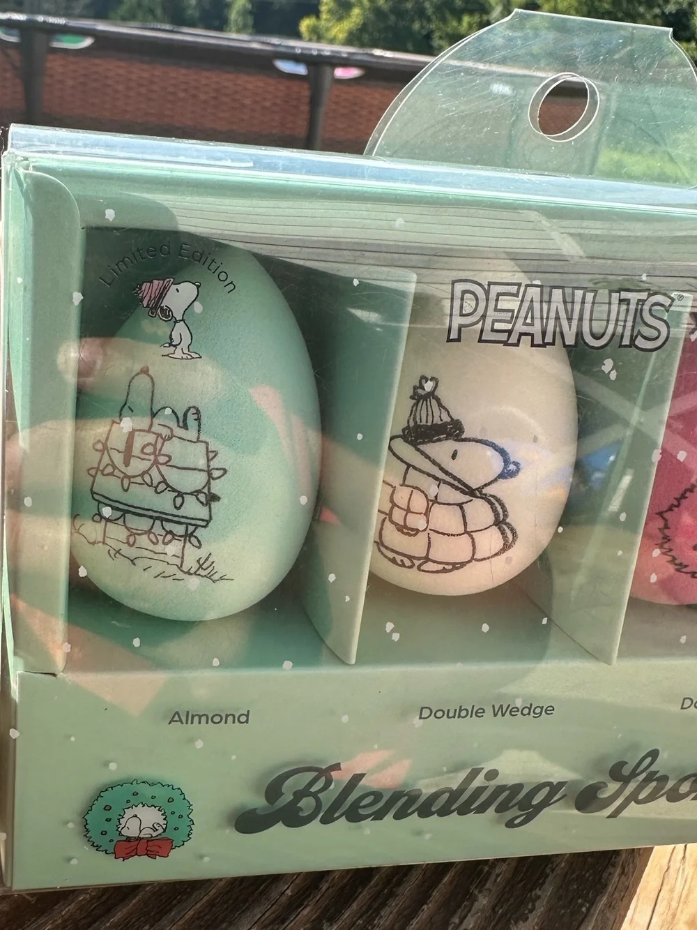 Peanuts x Celavi Peanuts 4 Pc Blending Sponge Kit